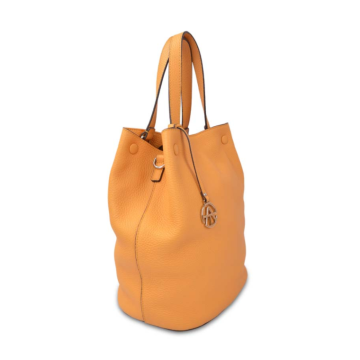 Large capacity bucket bag is suitable for girls