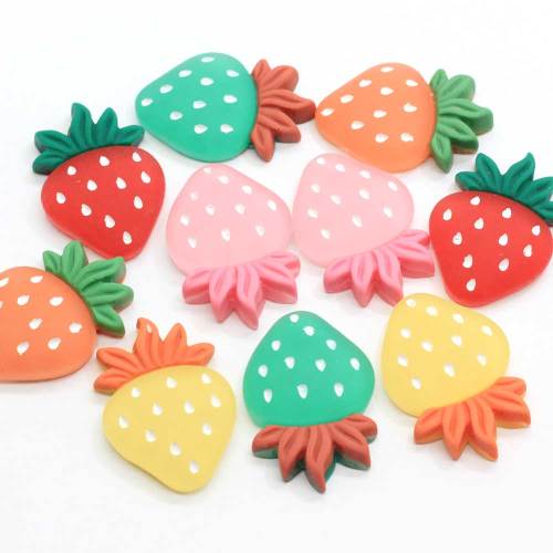 Wholesale Mini perline di frutta a forma di fragola all&#39;ingrosso Slime per bambini Decorazioni per giocattoli fai-da-te Accessori per capelli per ragazze Charms