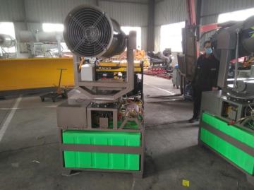 Fog sprayer for gardening