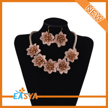 Flower-shaped Necklace Jewelry Pearl Earrings Set