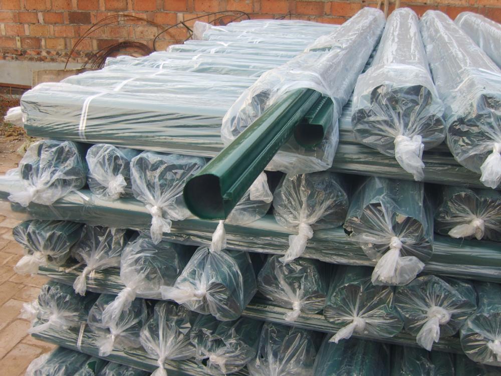 Galvanized steel wire and PVC coated Euro fence