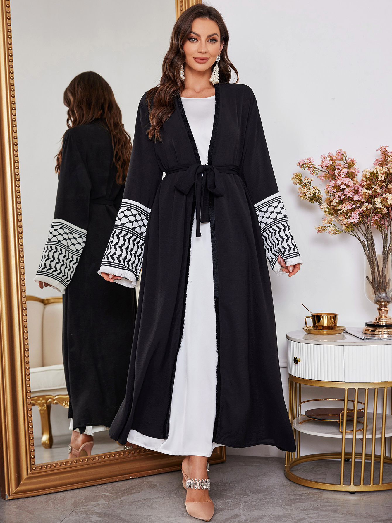 لباس ابای باز کنتراست کاف (3) Contrast Cuff Open Abaya Dress (3)