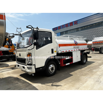 Camion de livraison de pétrole Sinotruck Howo Howo 6-roues