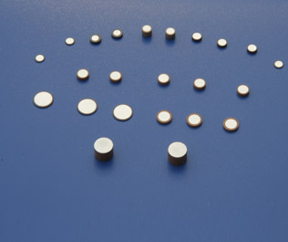 Disc ceramic capacitors ' silver disc