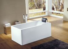 Freestanding Jetted Tubs