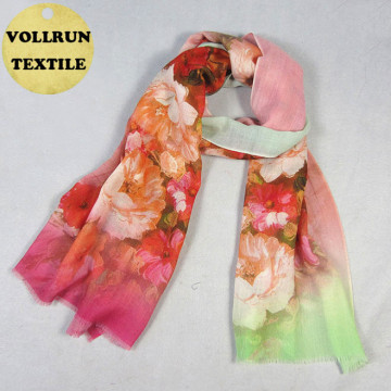 Digital Printed Lady Wrap Scraf of 100 Wool Material with Flowers Design