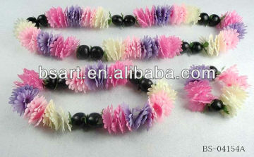 Modern design flower kukui lei