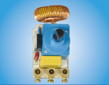 Bipolar thyristor dimming switch
