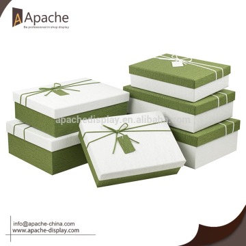 Gift packaging box