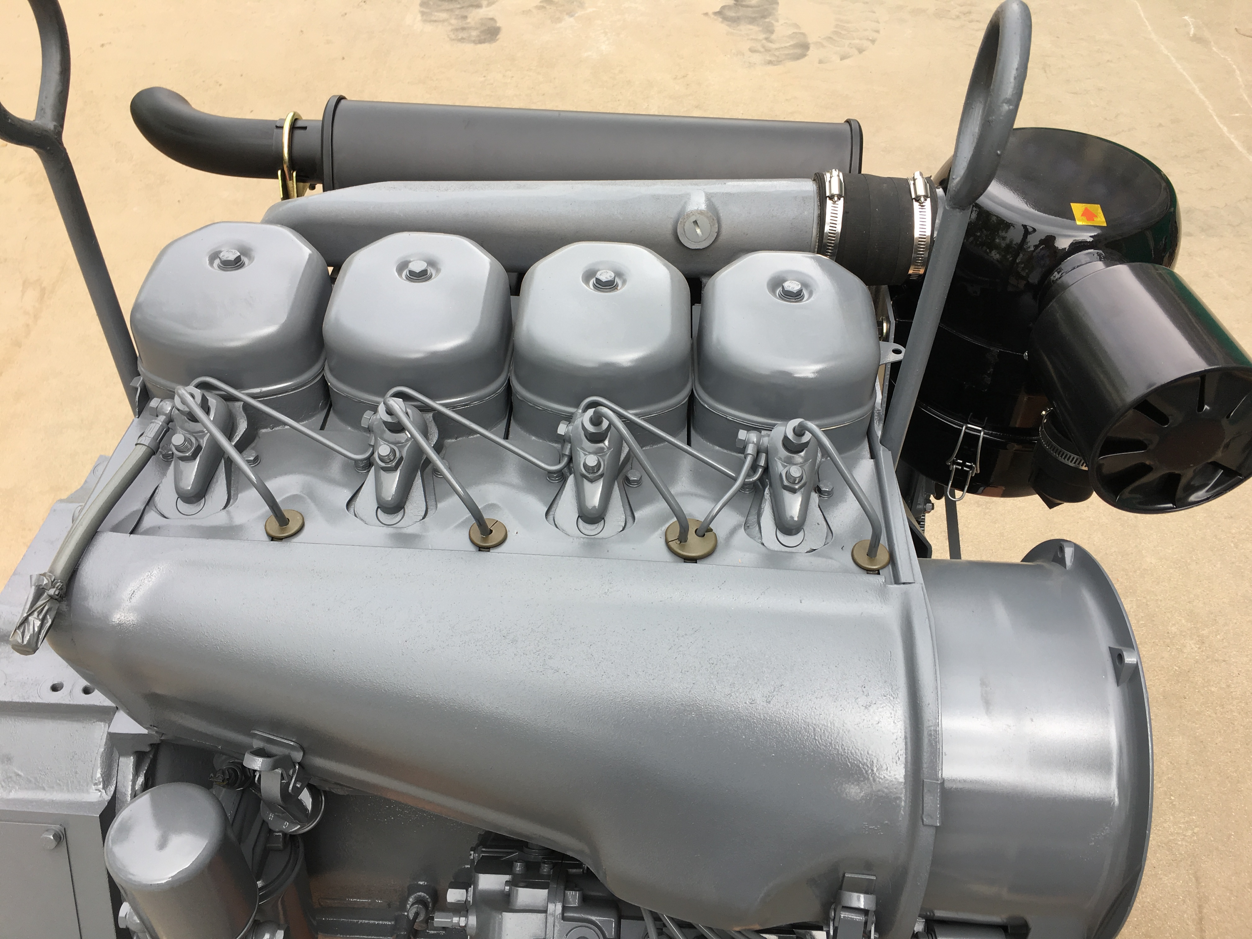 Factory price Deutz 912 913 1013 1015 413 diesel engine Hot Selling
