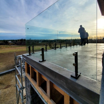 Glass clip for deck balcony stair railing post