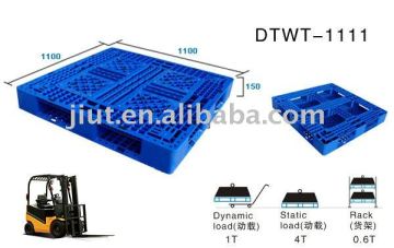 light plastic pallet