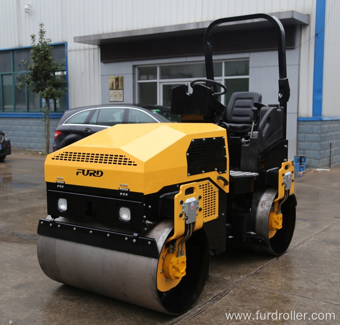 3Ton Seated Hydraulic Double Drum Small Mini Road Roller Compactor In Stock FYL-1200