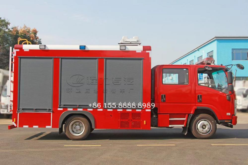 Isuzu Fire Lighting Fire Engine 3 Jpg