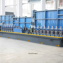 Automatic steel pipe welding machine