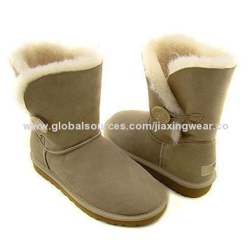 Women Winter Shoes, Various Colors, Sizes and Styles Available