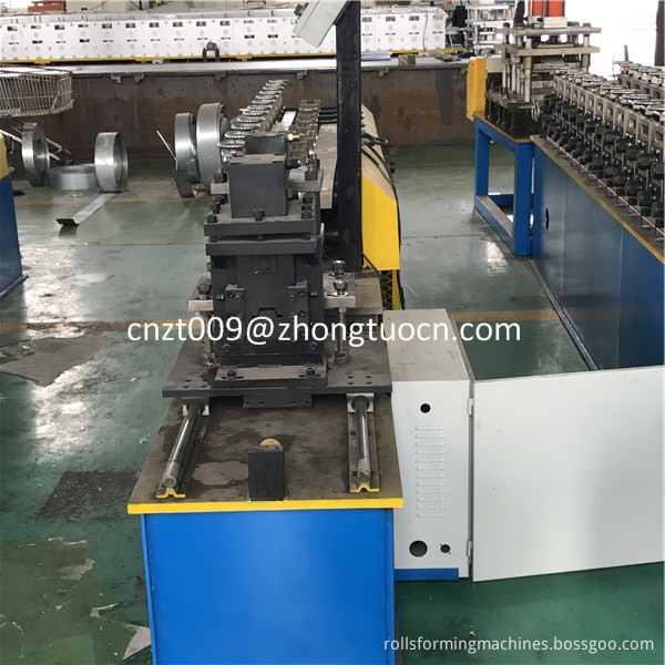 omega profile roll forming machine 4