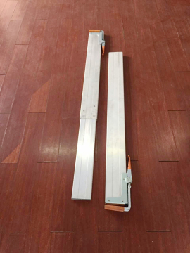 Aluminum Cargo Securing Bar with Two Adjustable F Clips on Each End