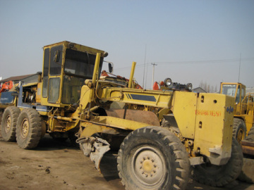 used komatsu GD623 grader-0086-13564850705