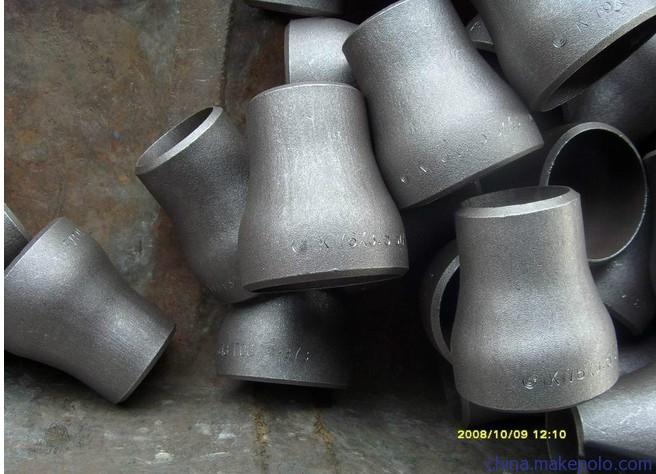 Standard seamless pipe fitting reducer