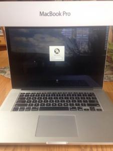 Apple MacBook Pro ME664LL/A A1398 15.4" Laptop