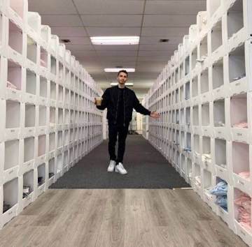 Stackable Polypropylene Plastic Shelf Bins for Warehouse Clothing Storage