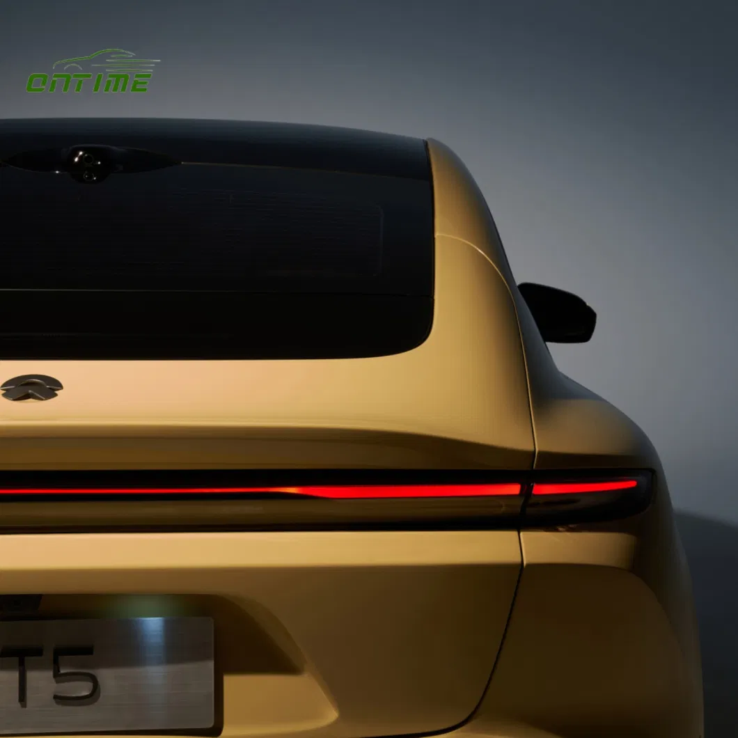 High End Durable Electric Vehicle with a Charging Fast and Long Endurance New Energy Electric Vehicle Et5 Series and a Range of 710 Kilometers