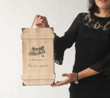 Vintage Handmade 2 Bottles Wood Wine Box Handle