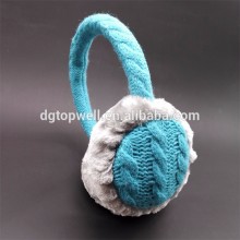 knitting fluffy headphones
