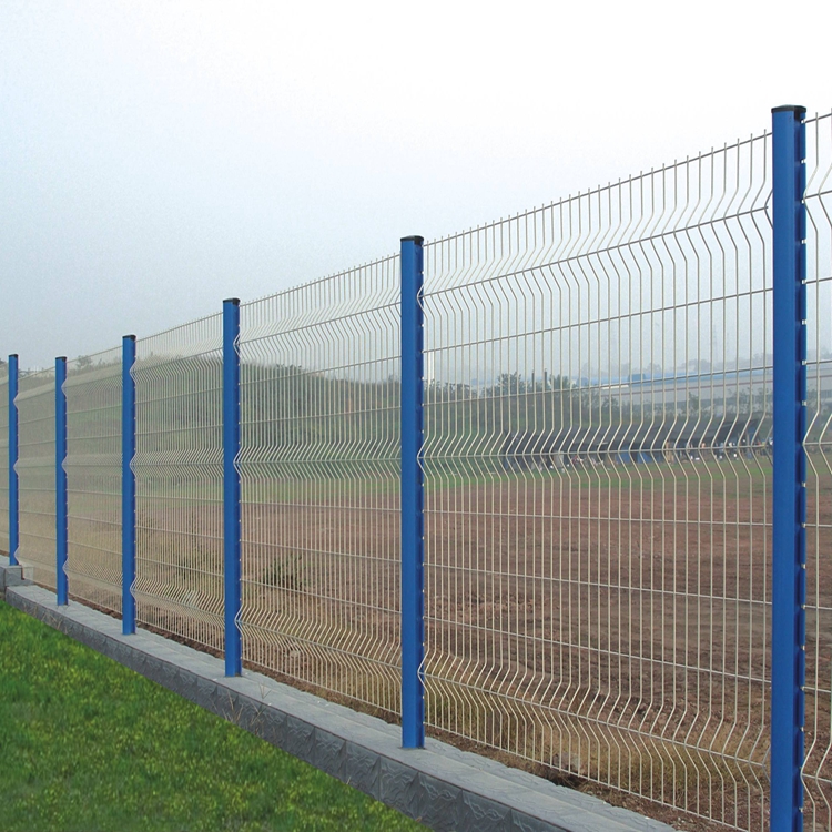 3d wire mesh curved fence with triangle bends