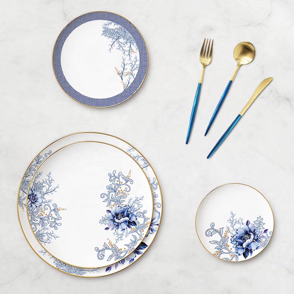 blauwe en witte servies sets