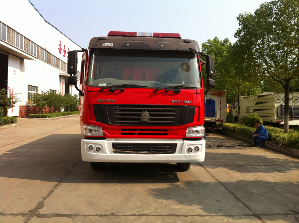 powder fire fighting truck 1