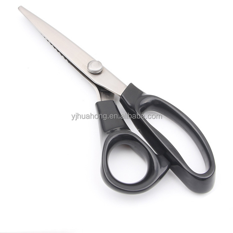 Professional  Big Semi-Circular Arc Black Handle Lace Cutting Zigzag Scissors