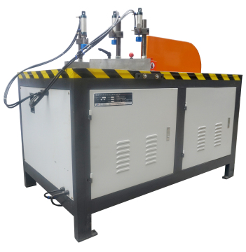 Hand-Pushed Angle Cutting Saw Tablesaw Machine in Factory