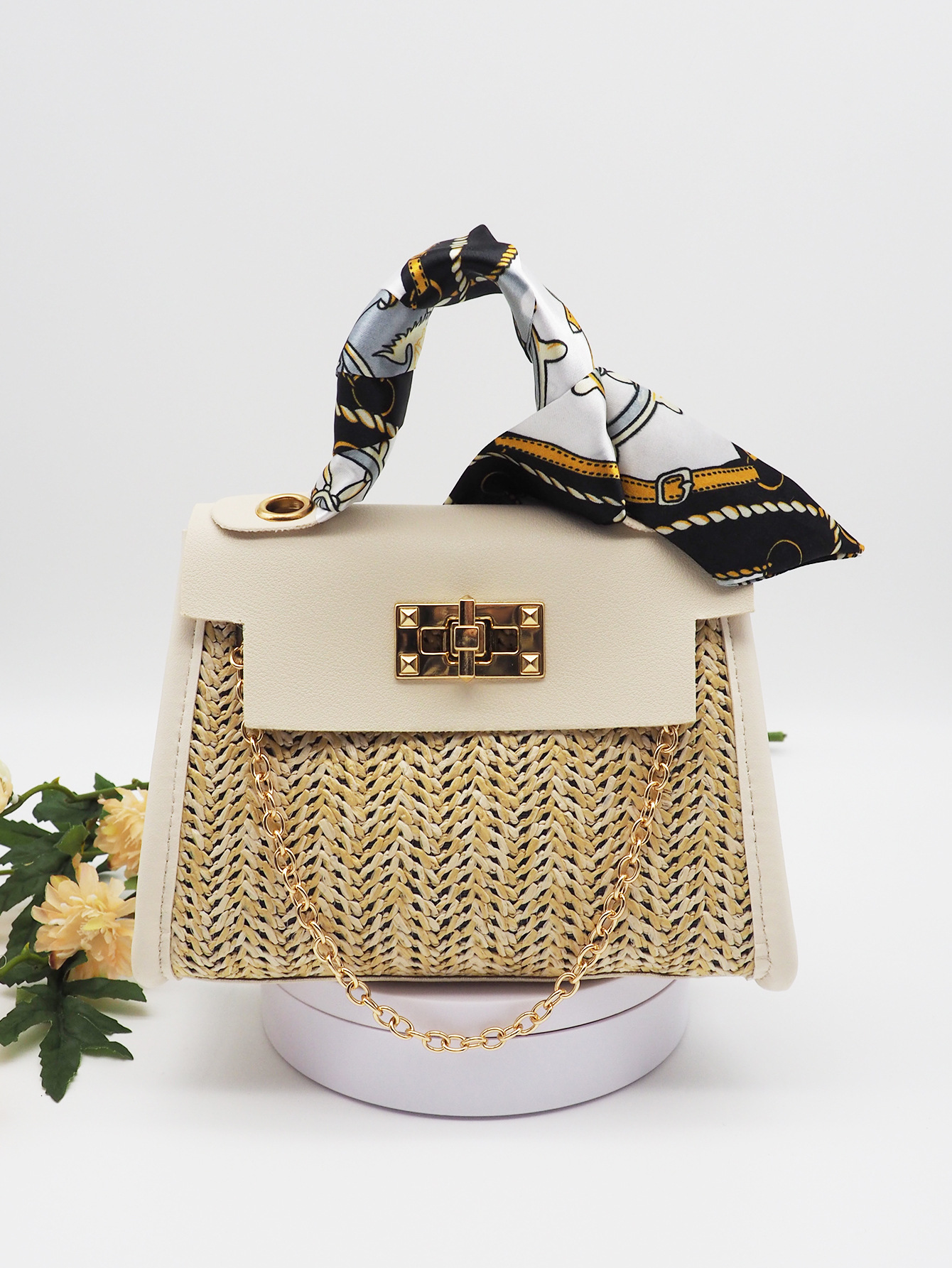 Summer Girl Bag Pastoral Style Woven Retro Portable Straw Woven Bag Fashion Messenger Bag