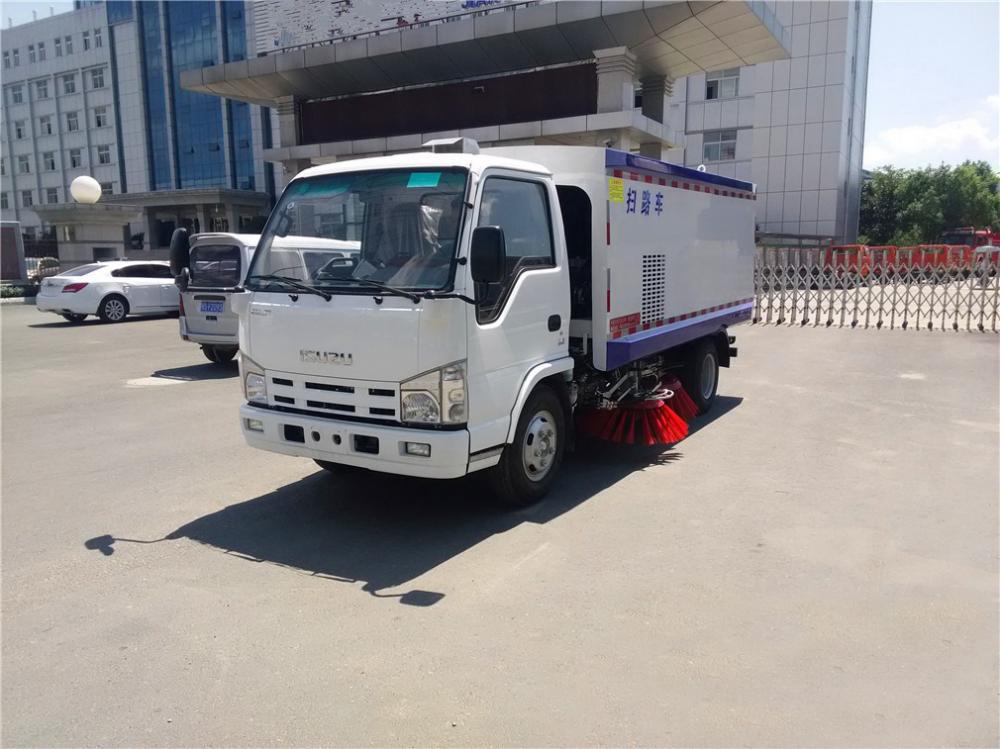 HOT شاحنة كاسحة الطريق ISUZU100P 5cbm