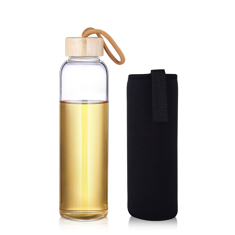 Popular 550ml Borosilicate Glass Water and Bamboo Lid water bottles glass with sleeves