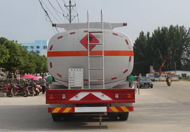 FAW 28000Litres Aluminum Alloy Fuel Delivery Truck