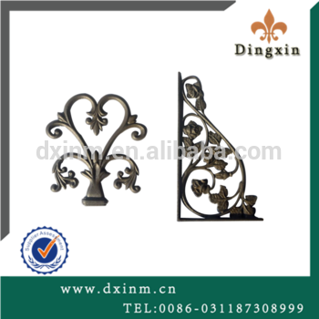 The cast iron railing for flexible fencing and balcony fencing