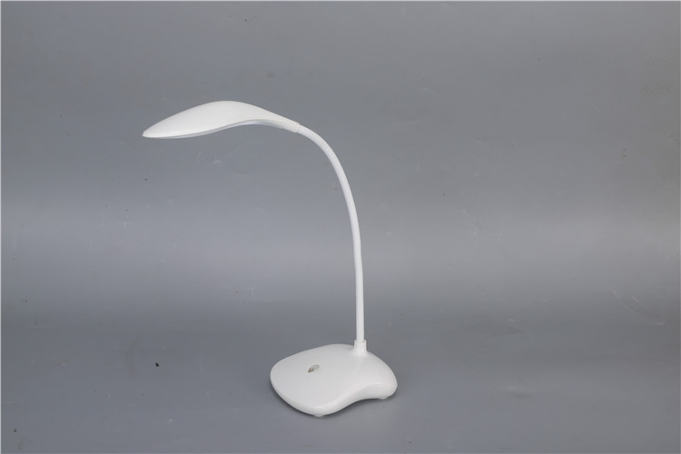 Competitive Price Customized Modern Flexible Rechargeable LED Desk Lamp