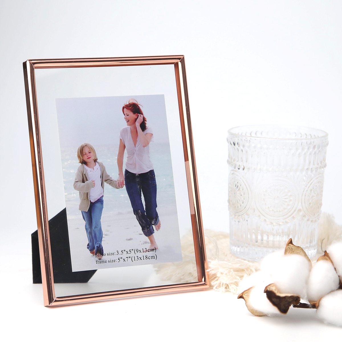 Nordic Metal A4 Wall Hanging Picture Frame 6 Inches Glass Table Decoration 7 Inches 8 Inches Photo Frame