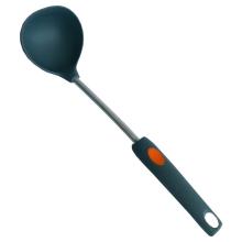 le creuset silicone ladle