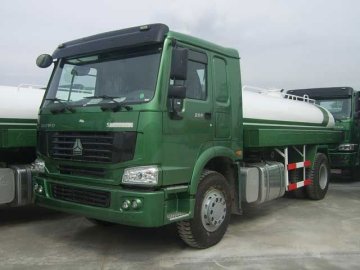 HOWO OIL TANKER TRUCK