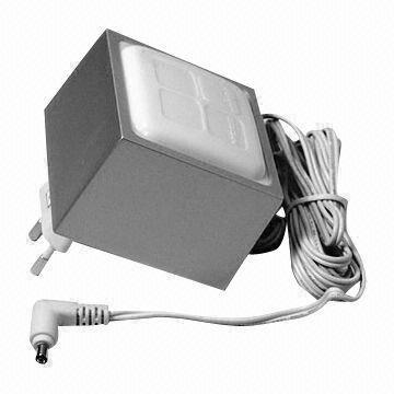 Slinky-shaped AC/DC Adapter with Low-electromagnetism Interference