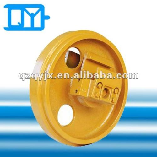 Bulldozer front idler roller D31 OEM 113-30-00102