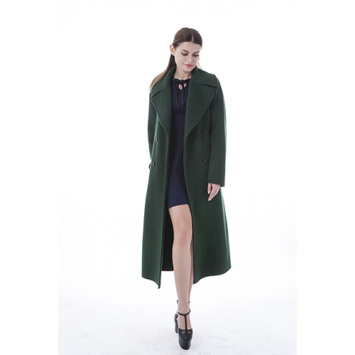 Cappotto in cashmere verde alla moda