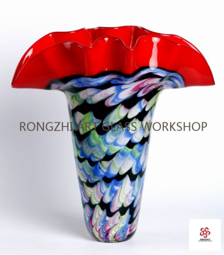 Fishtail Liuli Vase Decoration