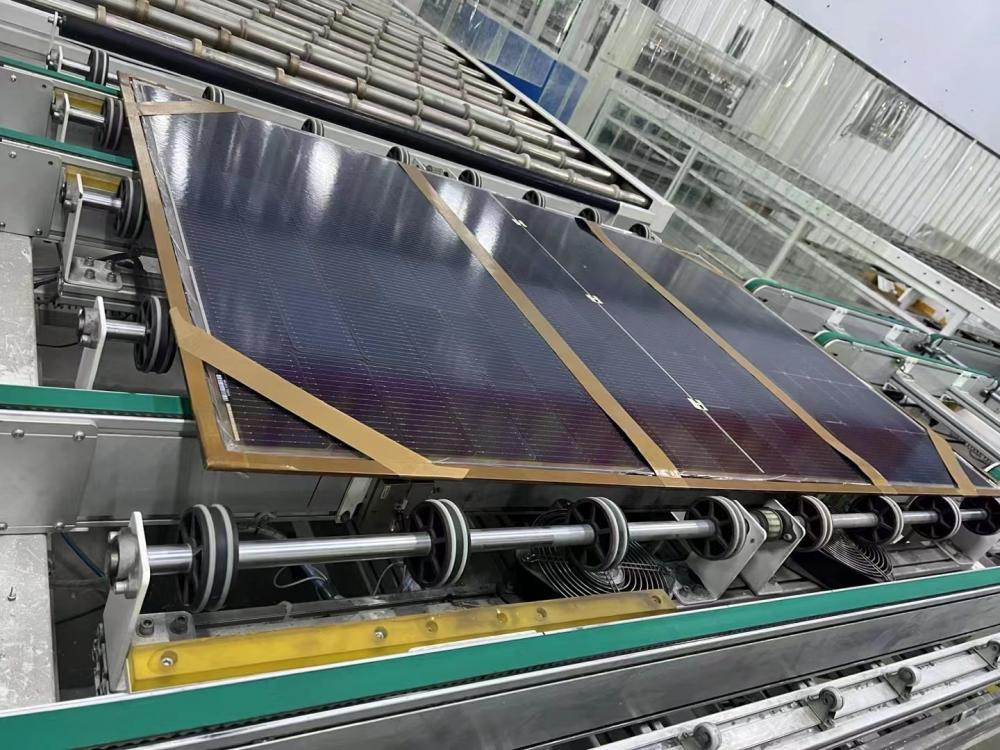 430W TOPCOn solar module for solar carport