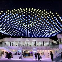 Luz de bola de discoteca iluminada de cores máxicas