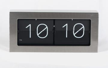 Cool Western Metal Box Flip Clock